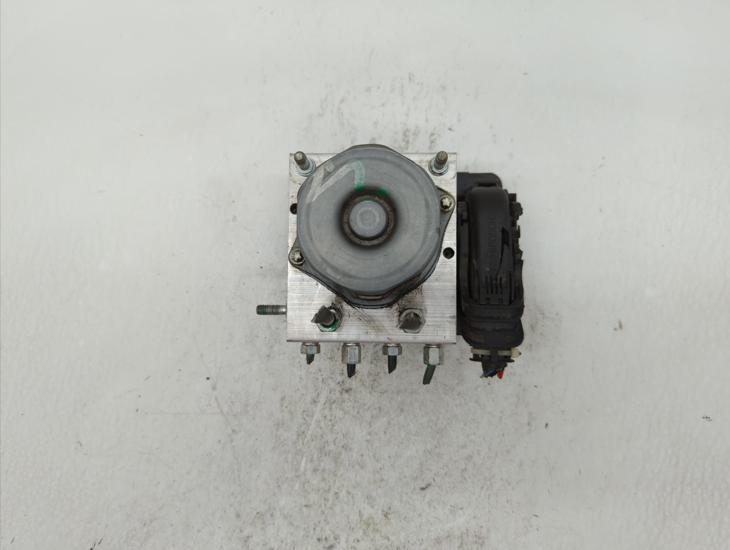 2015 Nissan Altima ABS Pump Control Module Replacement P/N:47660 9HM0A Fits OEM Used Auto Parts - Oemusedautoparts1.com