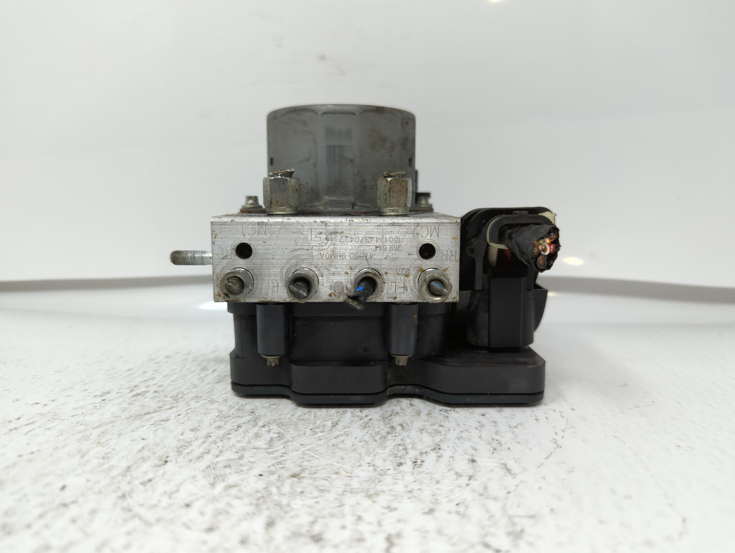 2015 Nissan Altima ABS Pump Control Module Replacement P/N:47660 9HM0A Fits OEM Used Auto Parts - Oemusedautoparts1.com