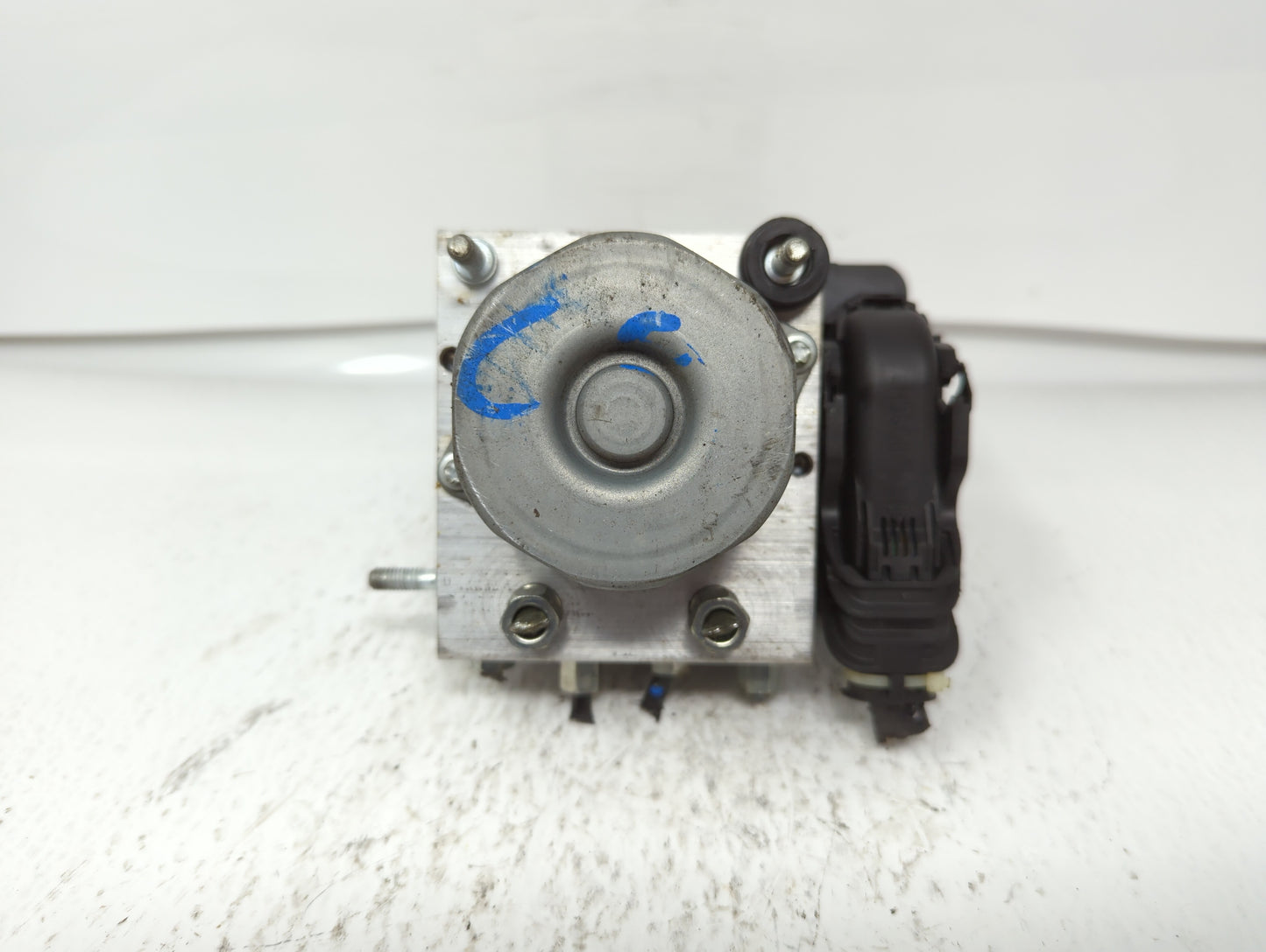 2015 Nissan Altima ABS Pump Control Module Replacement P/N:47660 9HM0A Fits OEM Used Auto Parts - Oemusedautoparts1.com