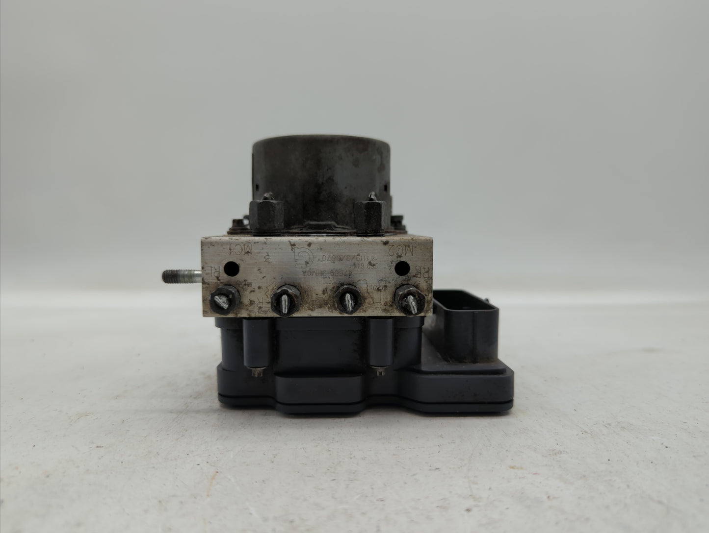 2015 Nissan Altima ABS Pump Control Module Replacement P/N:47660 9HM0A Fits OEM Used Auto Parts - Oemusedautoparts1.com