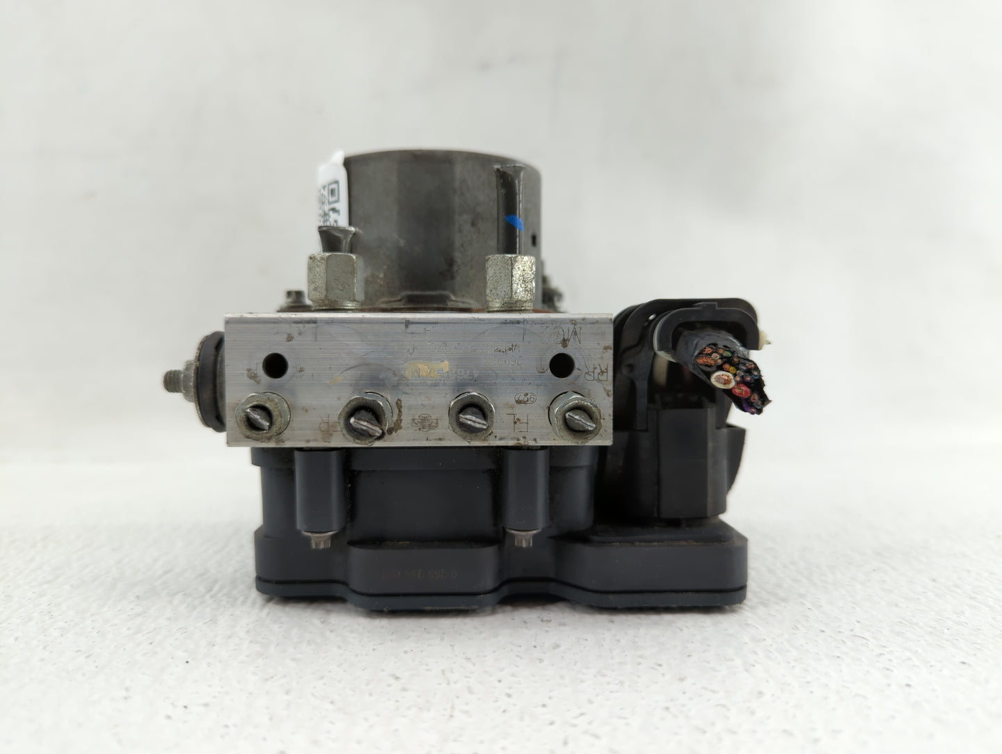 2015 Nissan Altima ABS Pump Control Module Replacement P/N:47660 9HM0A Fits OEM Used Auto Parts - Oemusedautoparts1.com