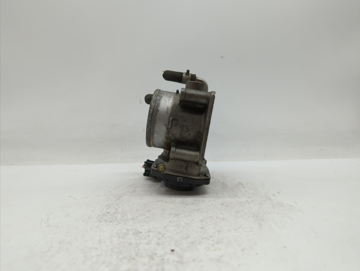 2013-2018 Nissan Altima Throttle Body P/N:3TA60-01 C 3TA60-01 B, 3TA60-01 A Fits Fits 2013 2014 2015 2016 2017 2018 2019 OEM