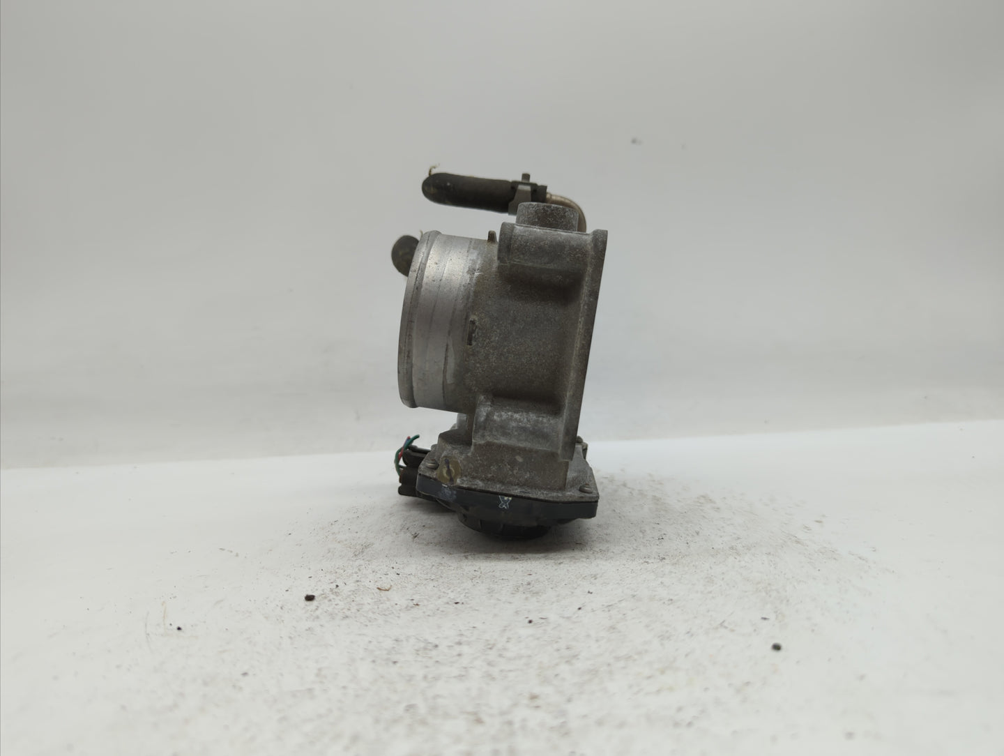 2013-2018 Nissan Altima Throttle Body P/N:3TA60-01 C 3TA60-01 B, 3TA60-01 A Fits Fits 2013 2014 2015 2016 2017 2018 2019 OEM