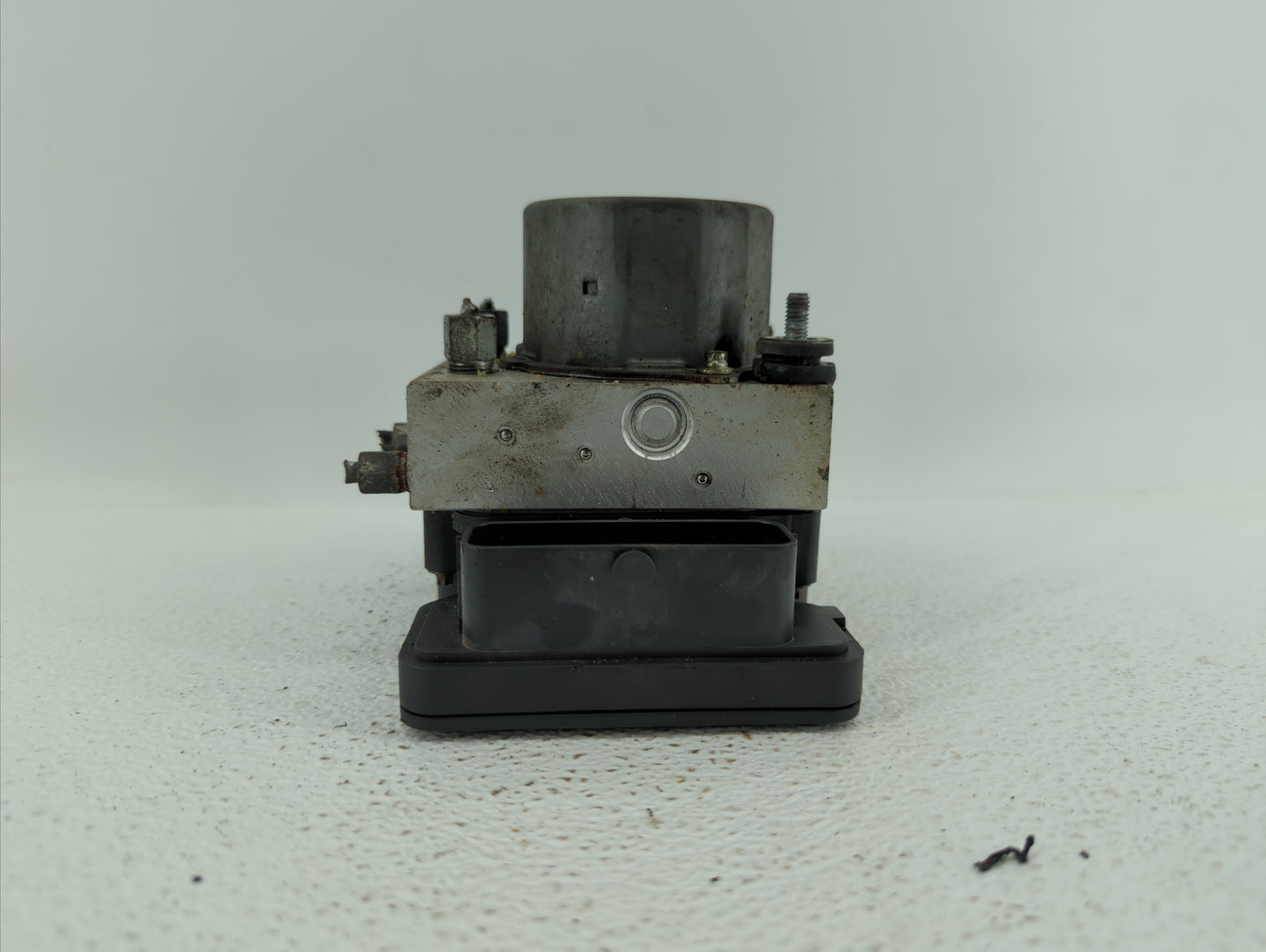 2015 Nissan Altima ABS Pump Control Module Replacement P/N:47660 9HM0A Fits OEM Used Auto Parts - Oemusedautoparts1.com