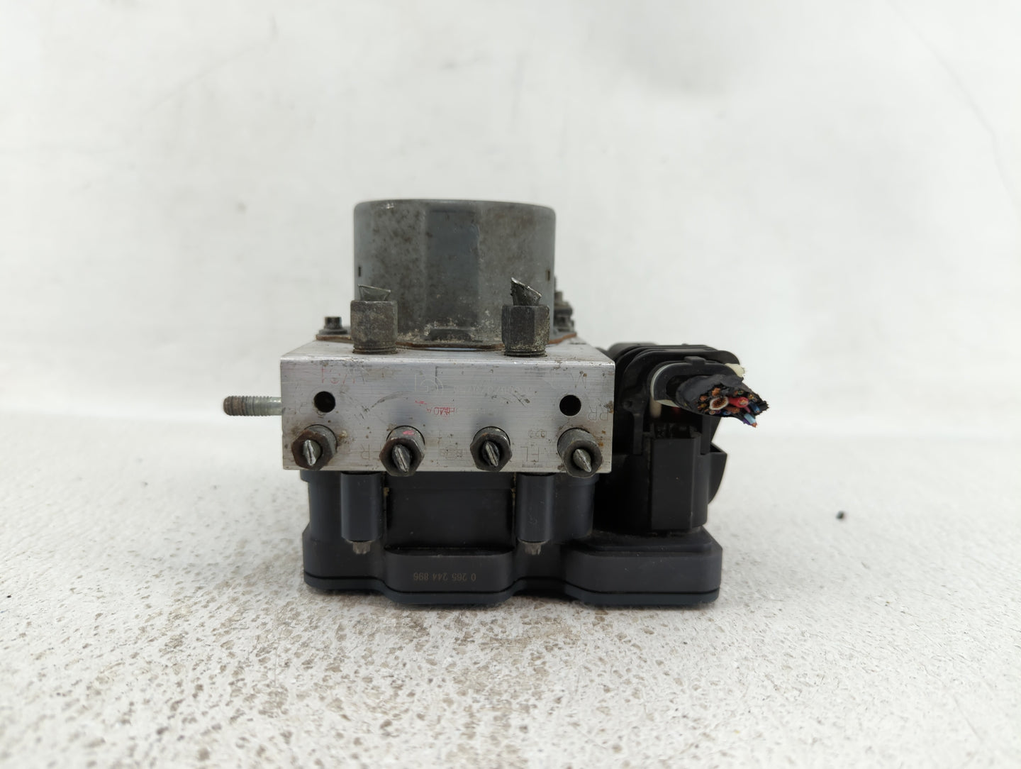2015 Nissan Altima ABS Pump Control Module Replacement P/N:47660 9HM0A Fits OEM Used Auto Parts - Oemusedautoparts1.com