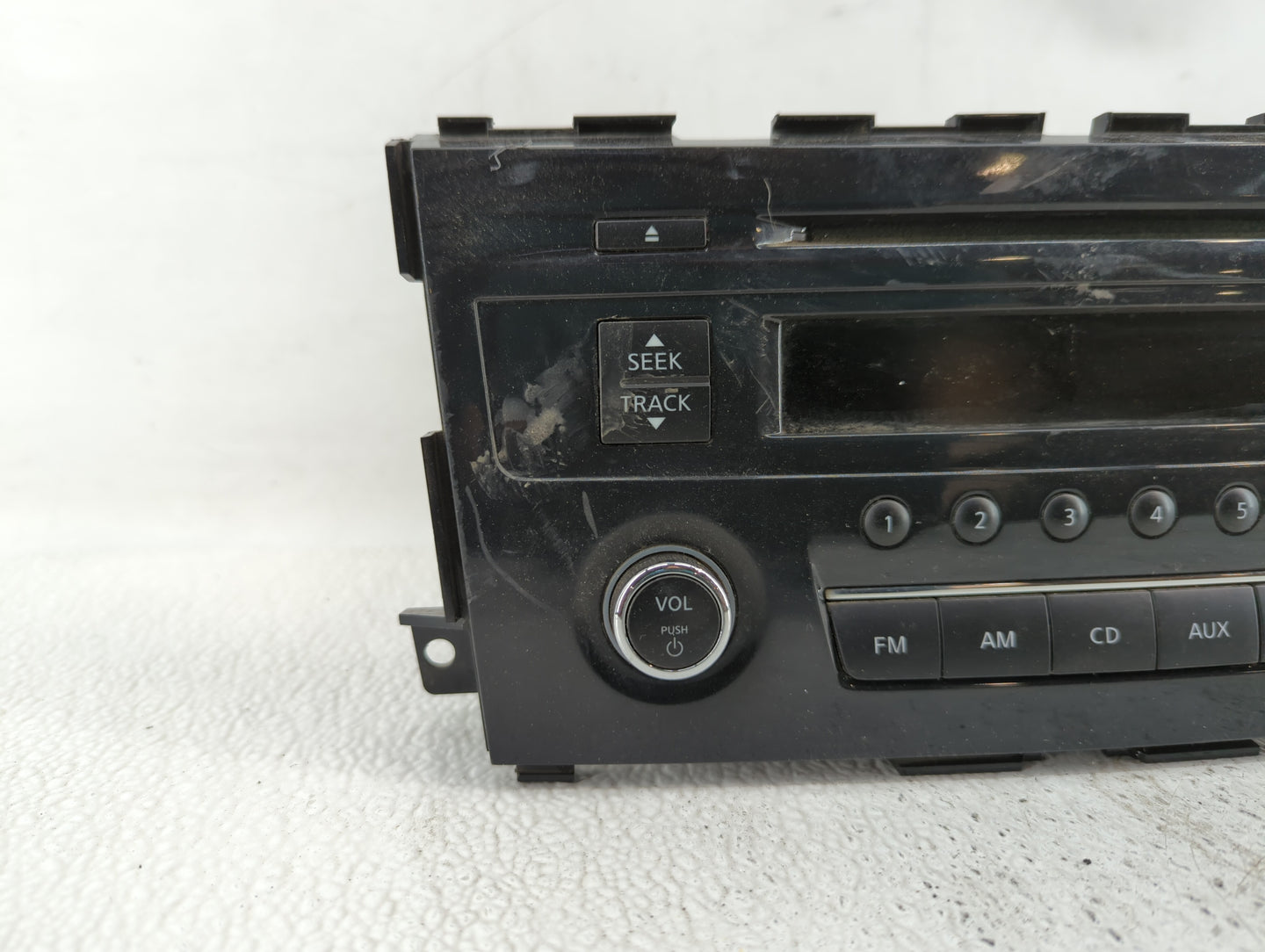 2013-2015 Nissan Altima Am Fm Cd Player Radio Receiver - Oemusedautoparts1.com