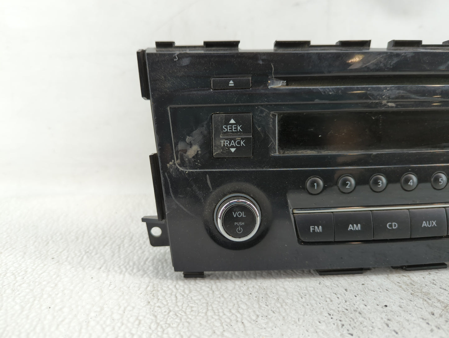 2013-2015 Nissan Altima Am Fm Cd Player Radio Receiver - Oemusedautoparts1.com