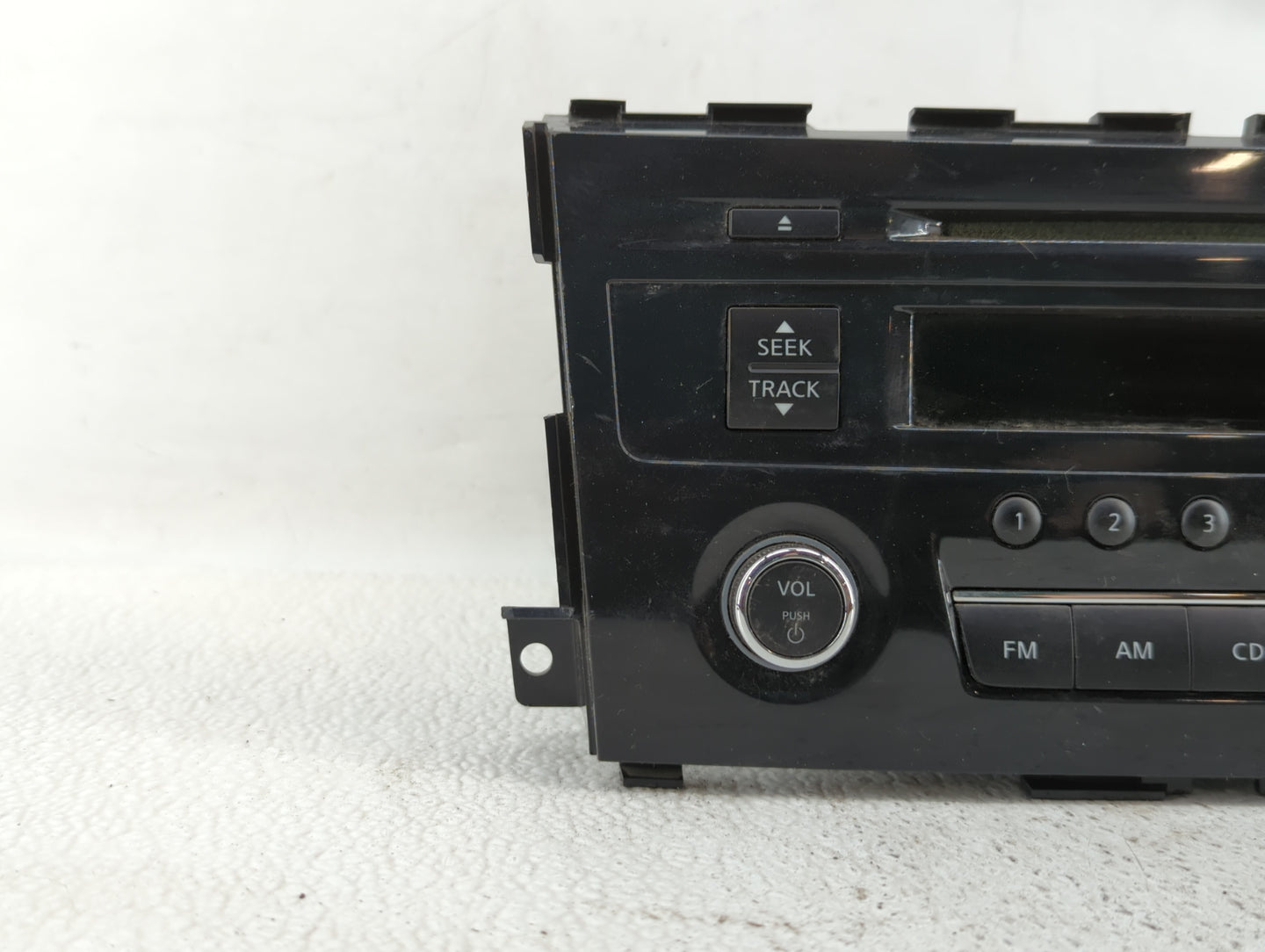 2013-2015 Nissan Altima Am Fm Cd Player Radio Receiver - Oemusedautoparts1.com