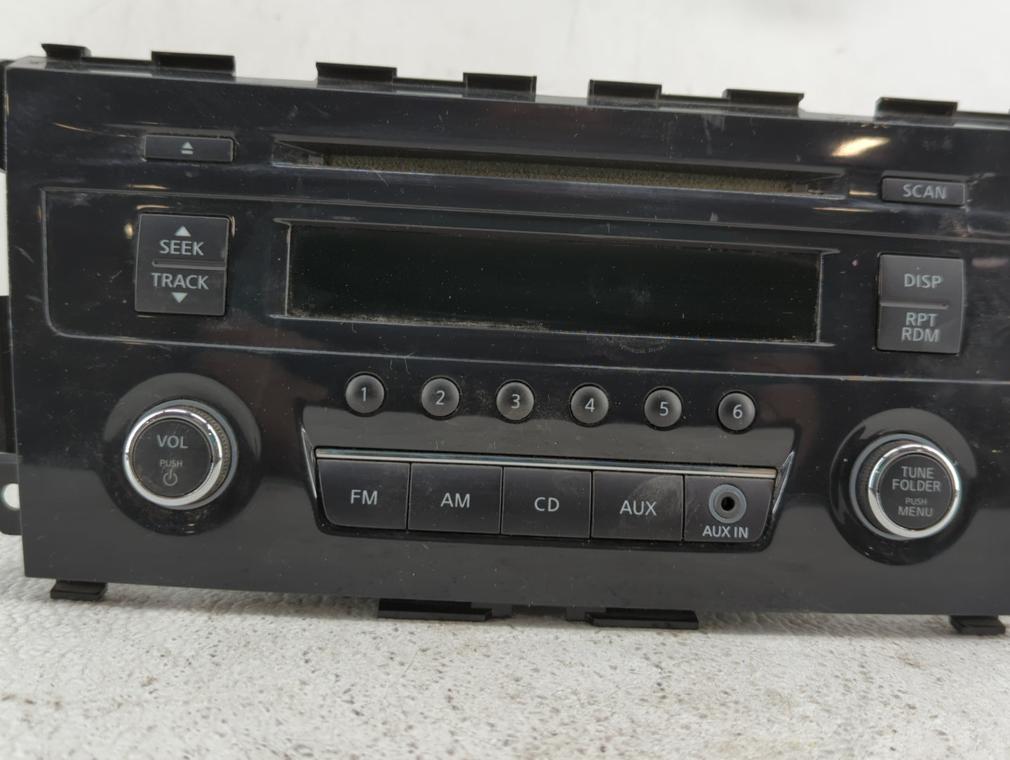 2013-2015 Nissan Altima Am Fm Cd Player Radio Receiver - Oemusedautoparts1.com