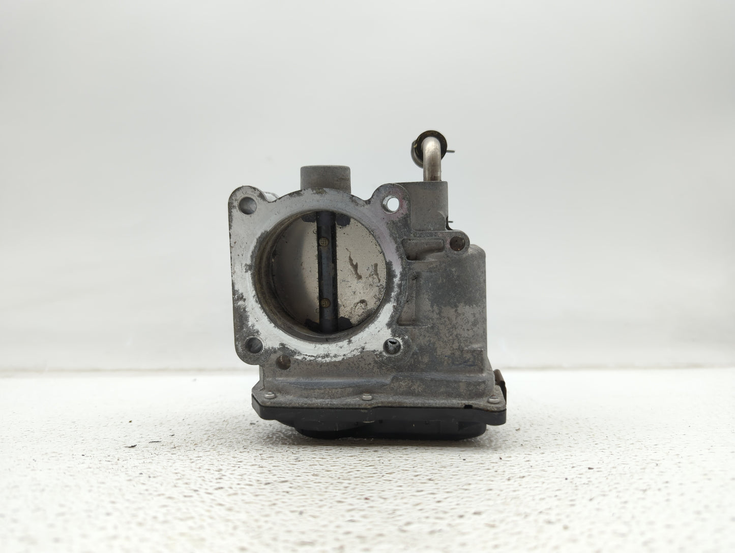 2013-2018 Nissan Altima Throttle Body P/N:3TA60-01 C 3TA60-01 B, 3TA60-01 A Fits Fits 2013 2014 2015 2016 2017 2018 2019 OEM
