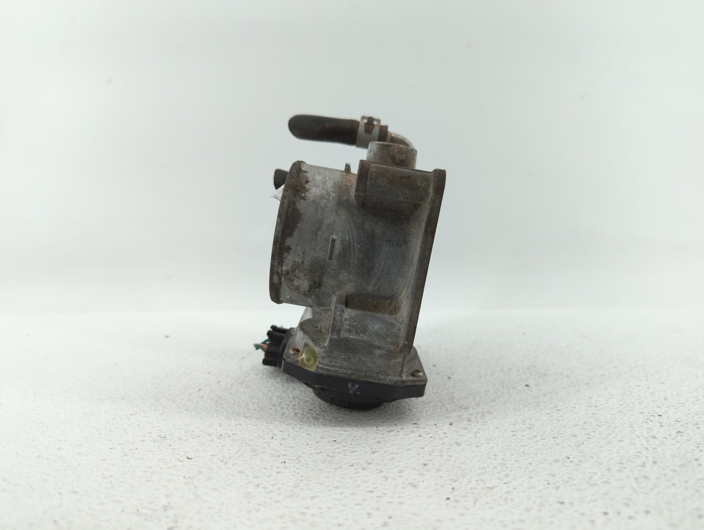 2013-2018 Nissan Altima Throttle Body P/N:3TA60-01 C 3TA60-01 B, 3TA60-01 A Fits Fits 2013 2014 2015 2016 2017 2018 2019 OEM
