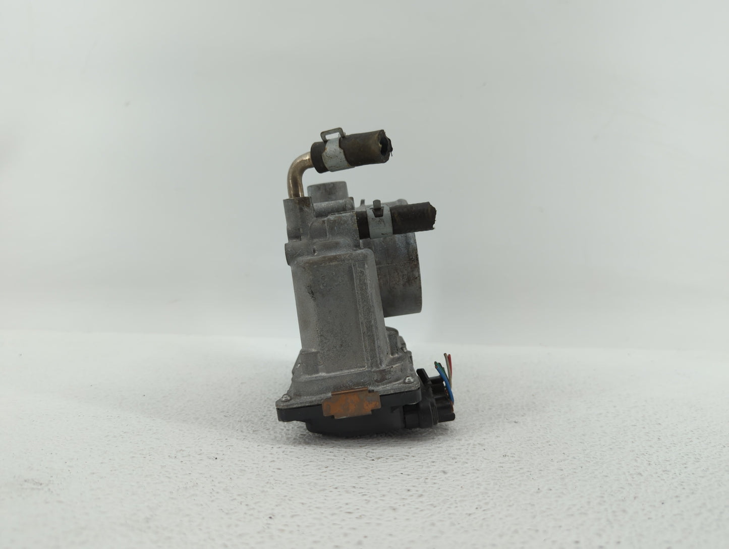2013-2018 Nissan Altima Throttle Body P/N:3TA60-01 C 3TA60-01 B, 3TA60-01 A Fits Fits 2013 2014 2015 2016 2017 2018 2019 OEM
