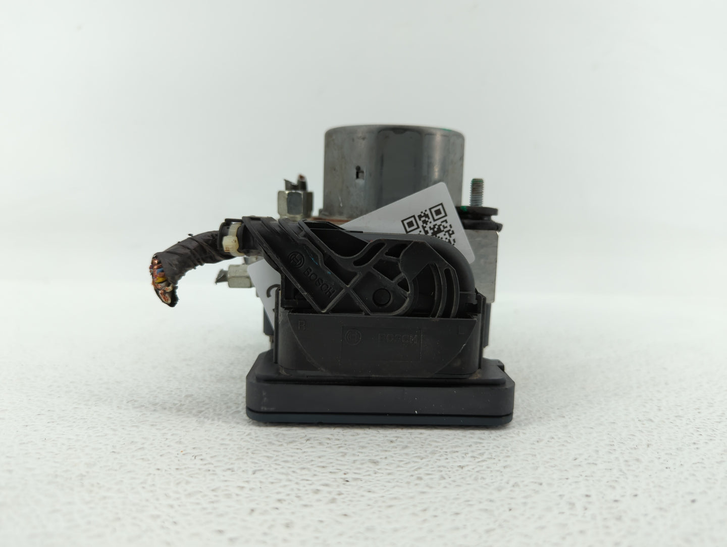 2015 Nissan Altima ABS Pump Control Module Replacement P/N:47660 9HM0A Fits OEM Used Auto Parts - Oemusedautoparts1.com
