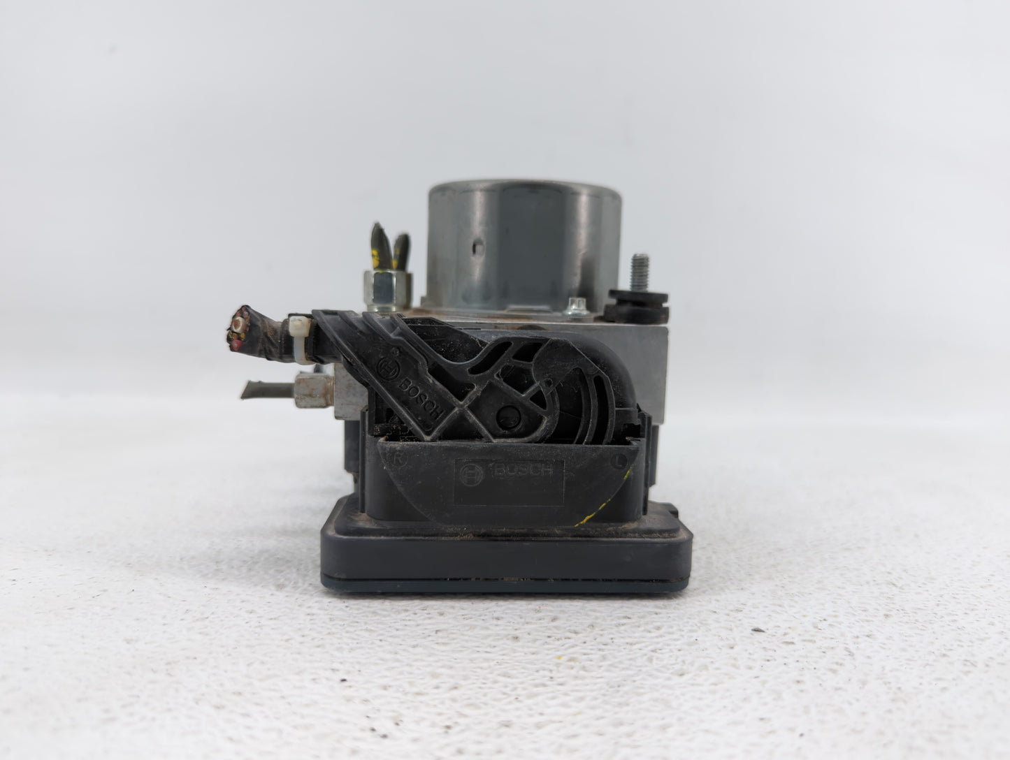 2015 Nissan Altima ABS Pump Control Module Replacement P/N:47660 9HM0A Fits OEM Used Auto Parts - Oemusedautoparts1.com
