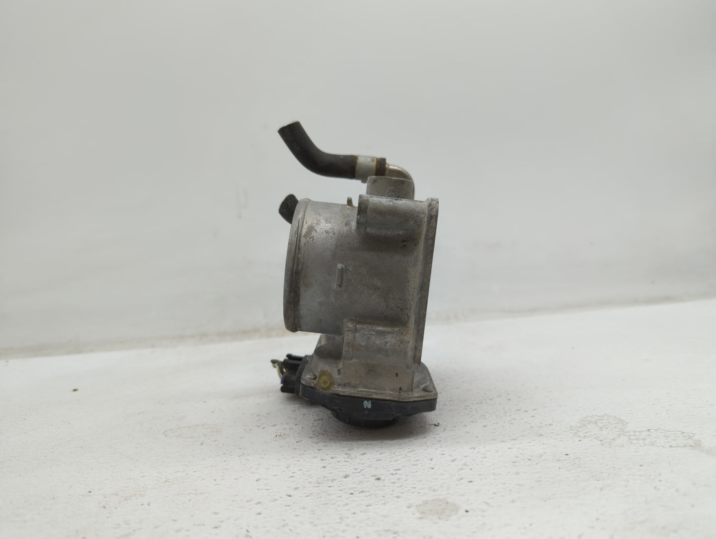 2013-2018 Nissan Altima Throttle Body P/N:3TA60-01 C 3TA60-01 B, 3TA60-01 A Fits Fits 2013 2014 2015 2016 2017 2018 2019 OEM