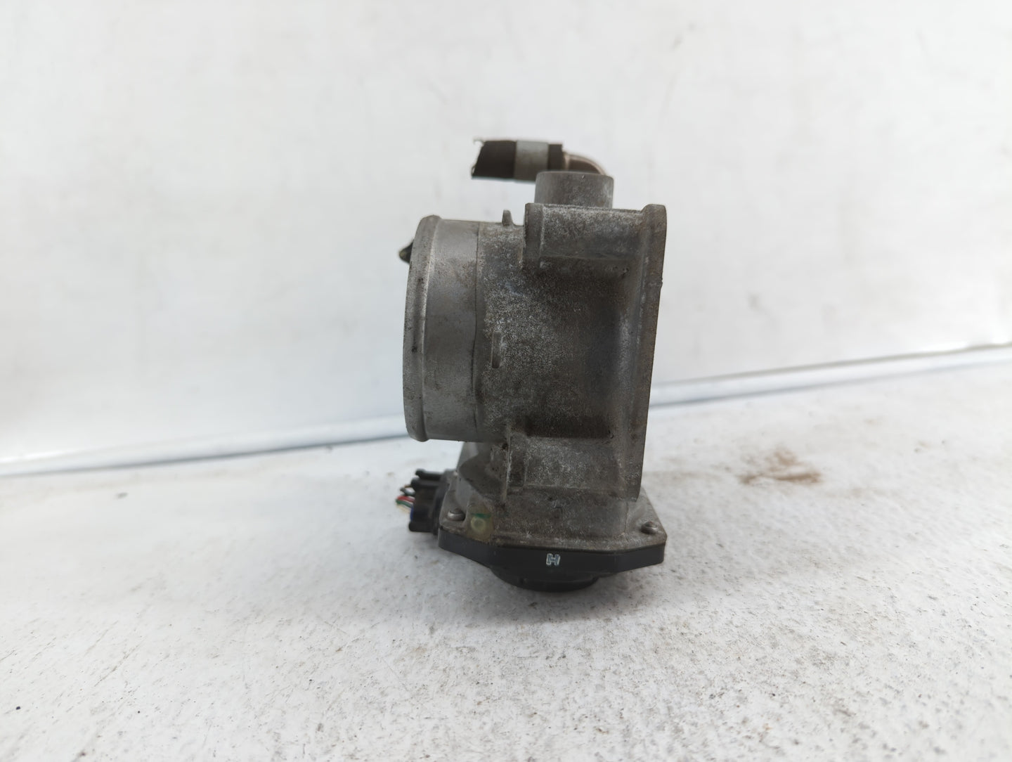 2013-2018 Nissan Altima Throttle Body P/N:3TA60-01 C 3TA60-01 B, 3TA60-01 A Fits Fits 2013 2014 2015 2016 2017 2018 2019 OEM