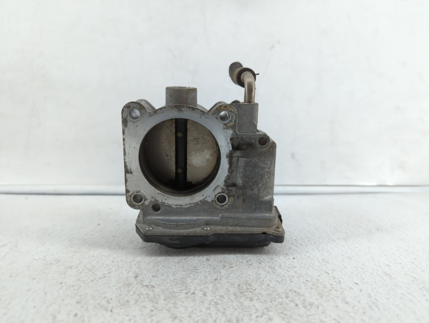 2013-2018 Nissan Altima Throttle Body P/N:3TA60-01 C 3TA60-01 B, 3TA60-01 A Fits Fits 2013 2014 2015 2016 2017 2018 2019 OEM