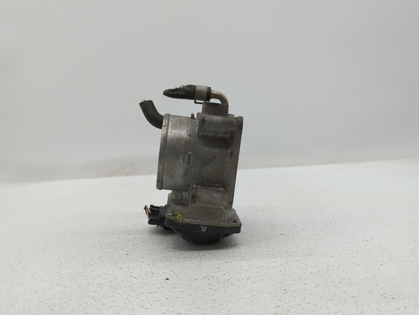 2013-2018 Nissan Altima Throttle Body P/N:3TA60-01 C 3TA60-01 B, 3TA60-01 A Fits Fits 2013 2014 2015 2016 2017 2018 2019 OEM