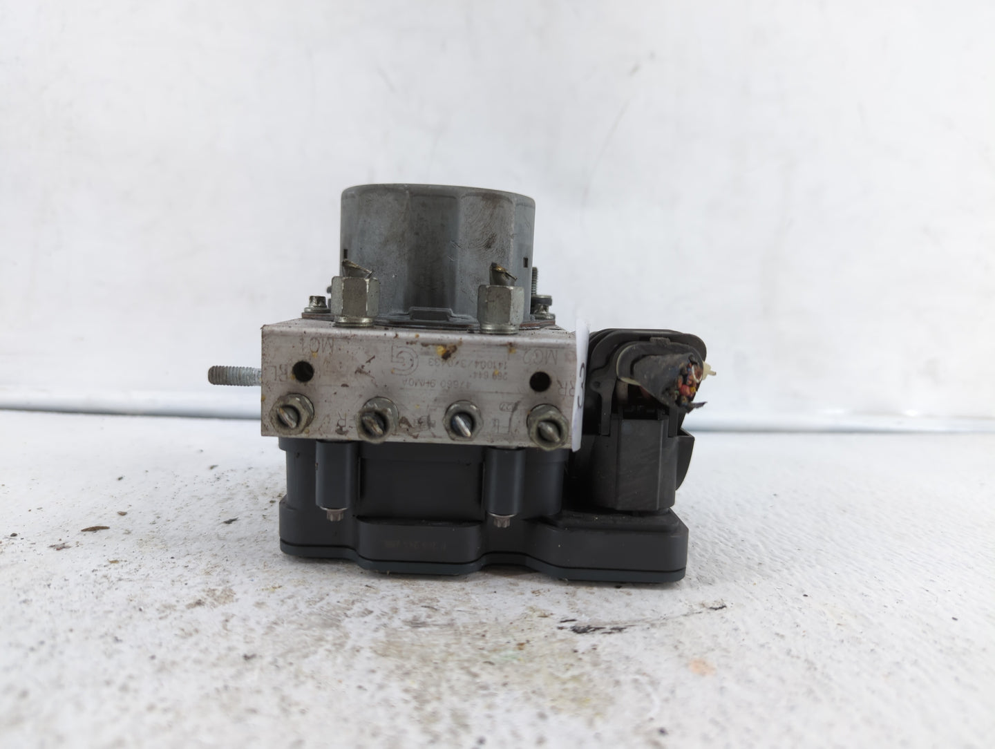 2015 Nissan Altima ABS Pump Control Module Replacement P/N:47660 9HM0A Fits OEM Used Auto Parts - Oemusedautoparts1.com