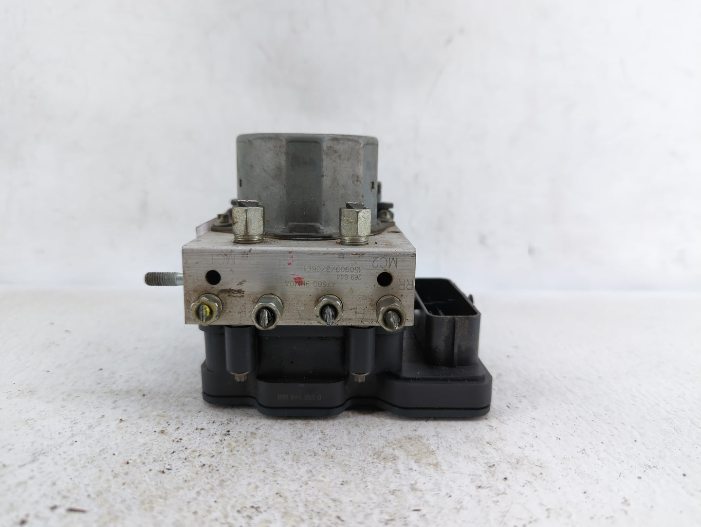 2015 Nissan Altima ABS Pump Control Module Replacement P/N:47660 9HM0A Fits OEM Used Auto Parts - Oemusedautoparts1.com