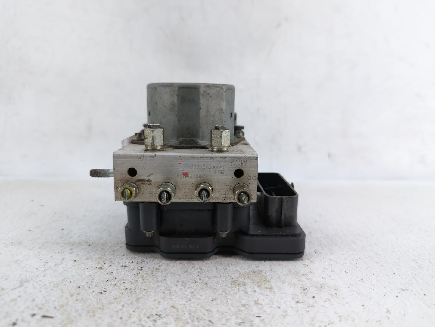 2015 Nissan Altima ABS Pump Control Module Replacement P/N:47660 9HM0A Fits OEM Used Auto Parts - Oemusedautoparts1.com