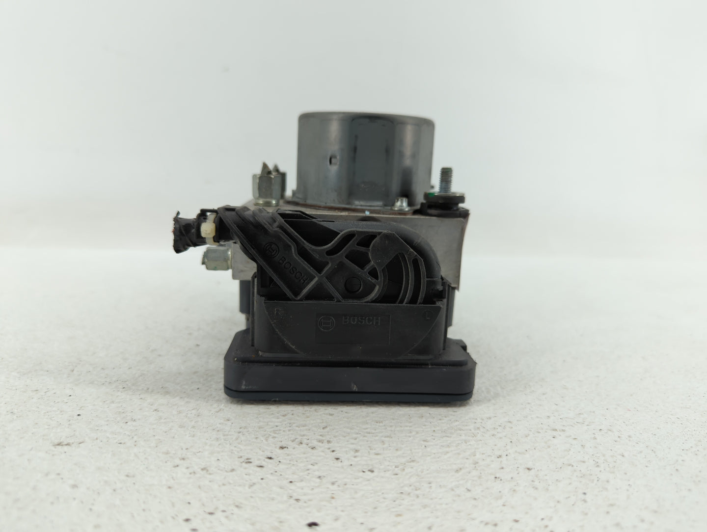 2015 Nissan Altima ABS Pump Control Module Replacement P/N:47660 9HM0A Fits OEM Used Auto Parts - Oemusedautoparts1.com