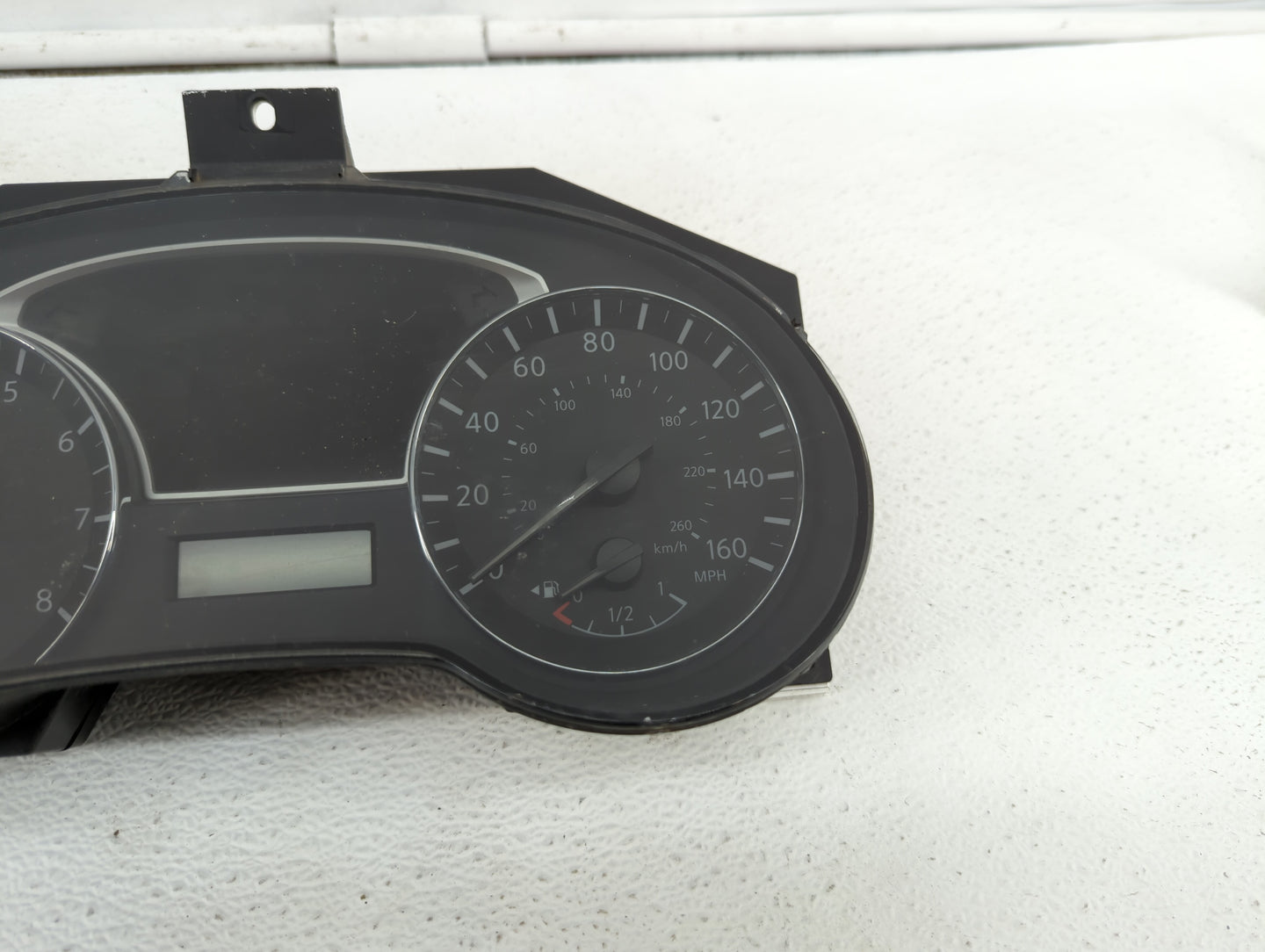 2015 Nissan Altima Instrument Cluster Speedometer Gauges P/N:24810 9HP0A B4 24810 9HP0A Fits OEM Used Auto Parts - Oemusedau