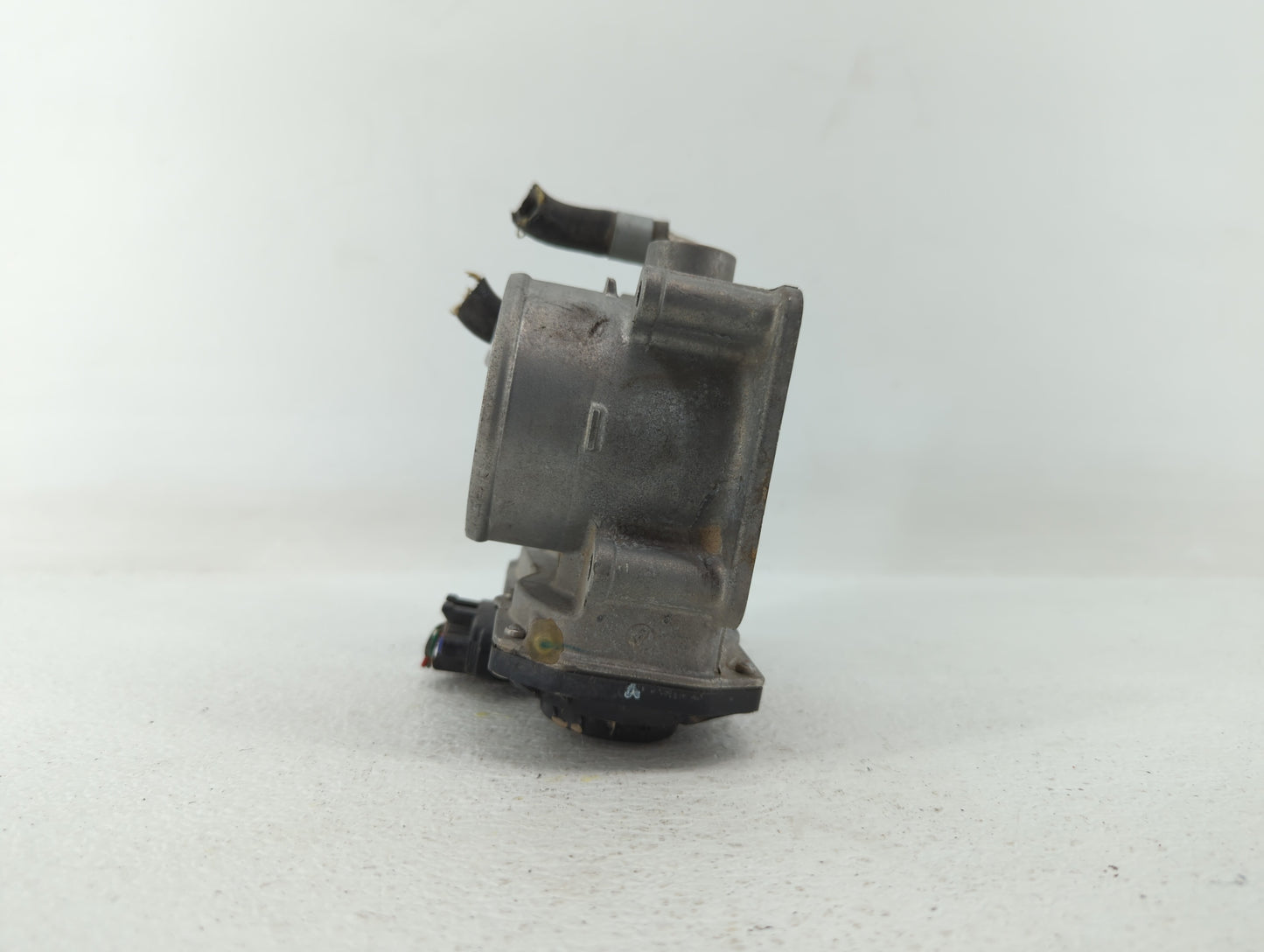 2013-2018 Nissan Altima Throttle Body P/N:3TA60-01 C 3TA60-01 B, 3TA60-01 A Fits Fits 2013 2014 2015 2016 2017 2018 2019 OEM