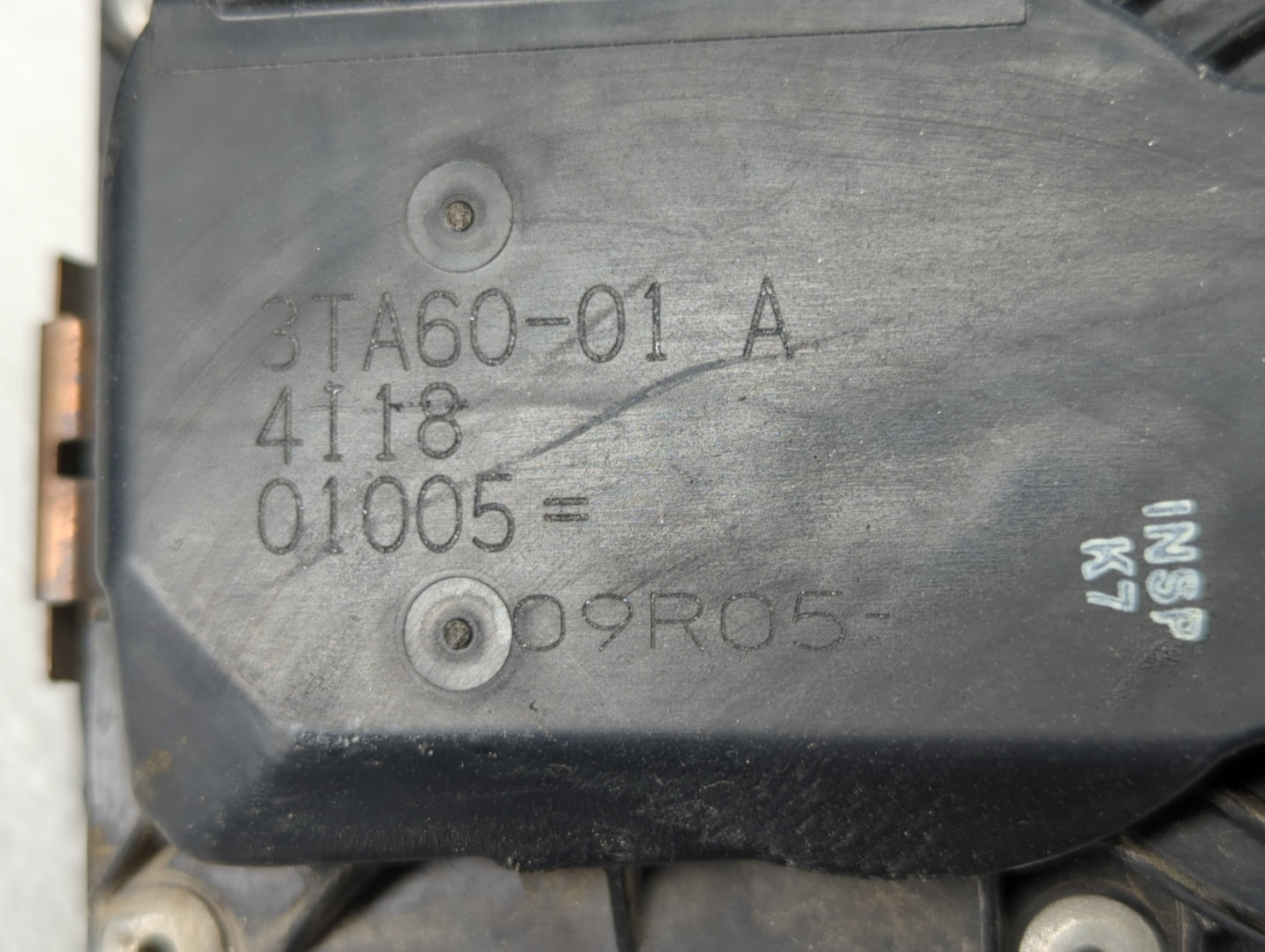 2013-2018 Nissan Altima Throttle Body P/N:3TA60-01 C 3TA60-01 B, 3TA60-01 A Fits Fits 2013 2014 2015 2016 2017 2018 2019 OEM