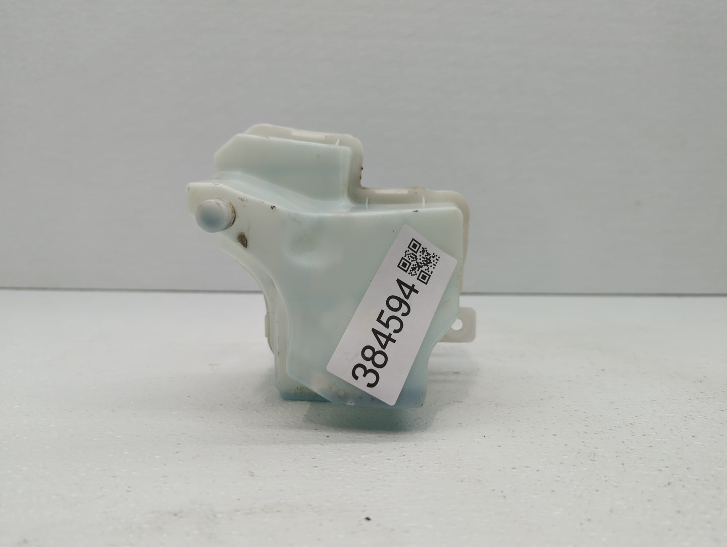 2013-2018 Nissan Altima Radiator Coolant Overflow Expansion Tank Bottle 384594 - Oemusedautoparts1.com