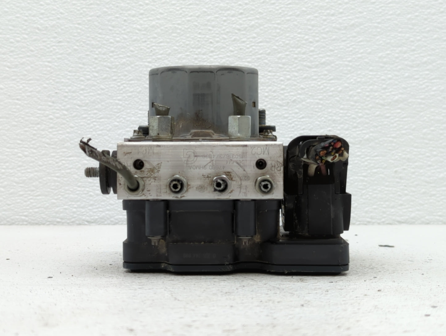 2015 Nissan Altima ABS Pump Control Module Replacement P/N:47660 9HM0A Fits OEM Used Auto Parts - Oemusedautoparts1.com