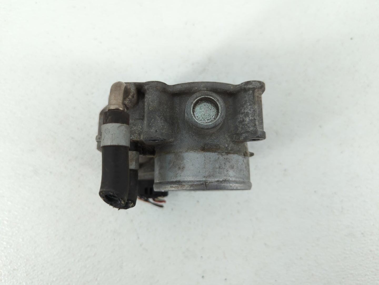 2013-2018 Nissan Altima Throttle Body P/N:3TA60-01 C 3TA60-01 B, 3TA60-01 A Fits Fits 2013 2014 2015 2016 2017 2018 2019 OEM