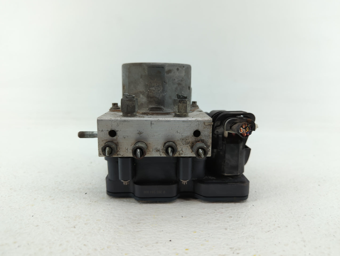 2015 Nissan Altima ABS Pump Control Module Replacement P/N:47660 9HM0A Fits OEM Used Auto Parts - Oemusedautoparts1.com