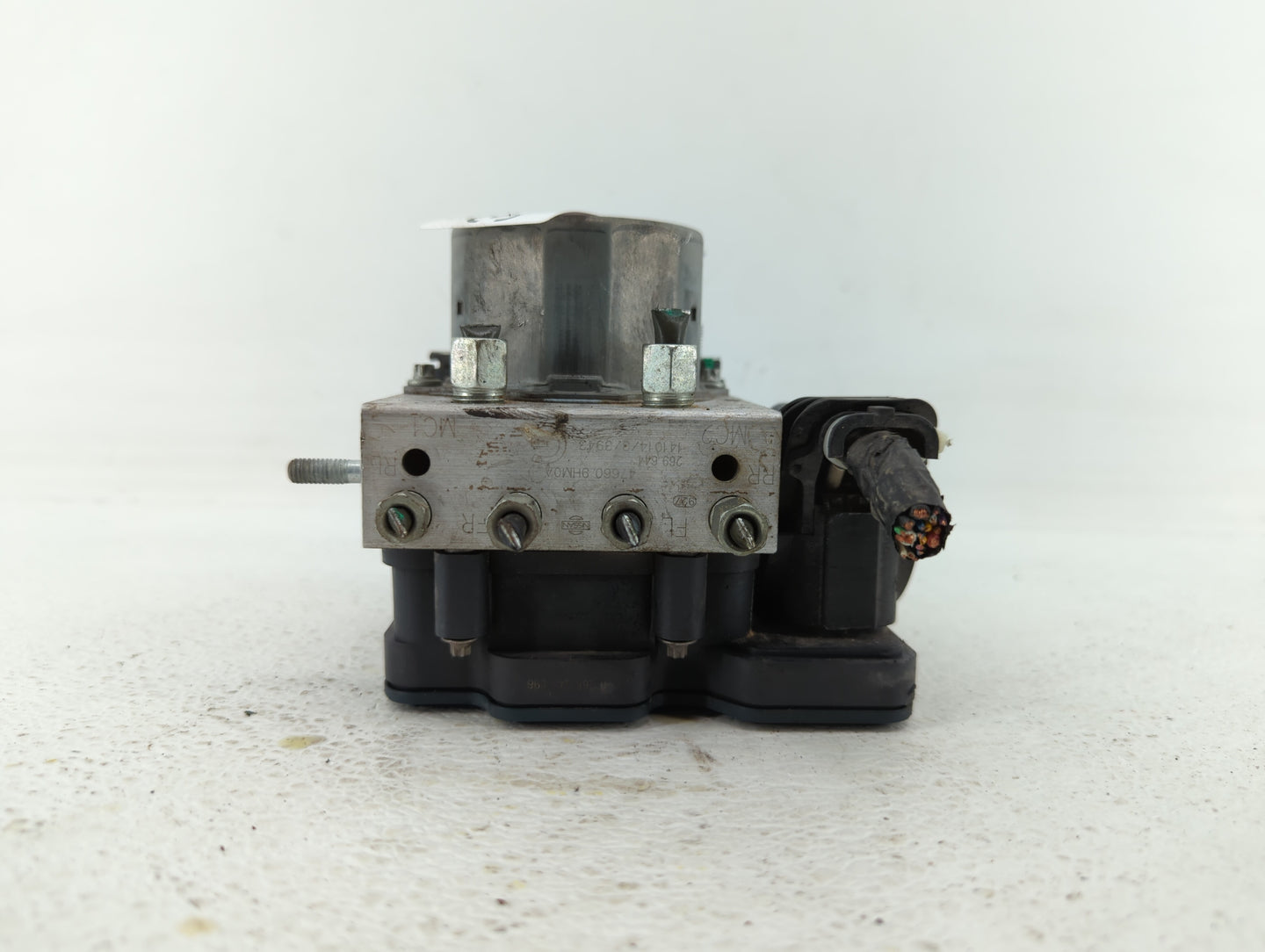 2015 Nissan Altima ABS Pump Control Module Replacement P/N:47660 9HM0A Fits OEM Used Auto Parts - Oemusedautoparts1.com
