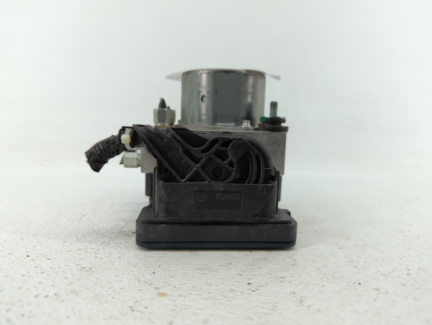 2015 Nissan Altima ABS Pump Control Module Replacement P/N:47660 9HM0A Fits OEM Used Auto Parts - Oemusedautoparts1.com