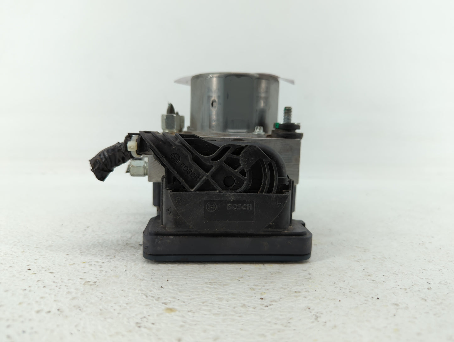 2015 Nissan Altima ABS Pump Control Module Replacement P/N:47660 9HM0A Fits OEM Used Auto Parts - Oemusedautoparts1.com
