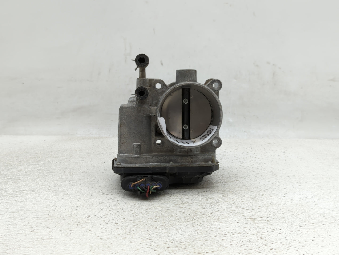 2013-2018 Nissan Altima Throttle Body P/N:3TA60-01 C 3TA60-01 B, 3TA60-01 A Fits Fits 2013 2014 2015 2016 2017 2018 2019 OEM