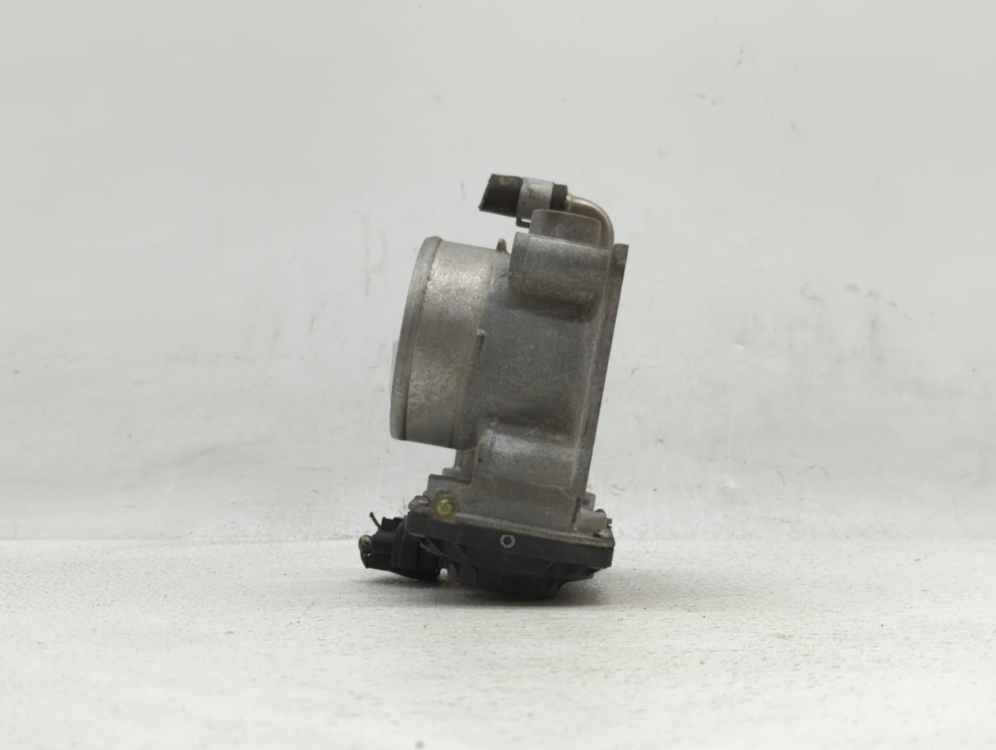 2013-2018 Nissan Altima Throttle Body P/N:3TA60-01 C 3TA60-01 B, 3TA60-01 A Fits Fits 2013 2014 2015 2016 2017 2018 2019 OEM