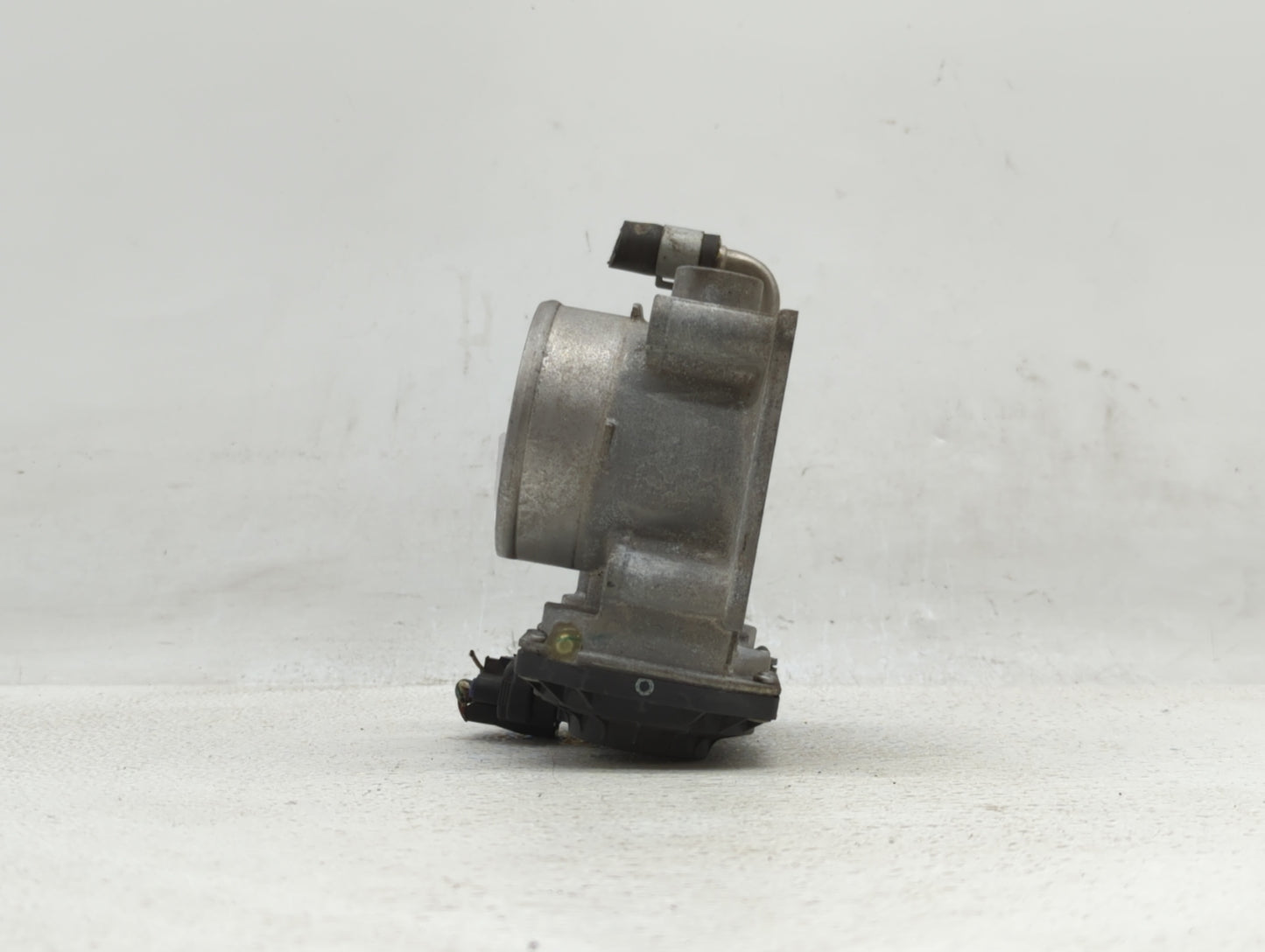 2013-2018 Nissan Altima Throttle Body P/N:3TA60-01 C 3TA60-01 B, 3TA60-01 A Fits Fits 2013 2014 2015 2016 2017 2018 2019 OEM
