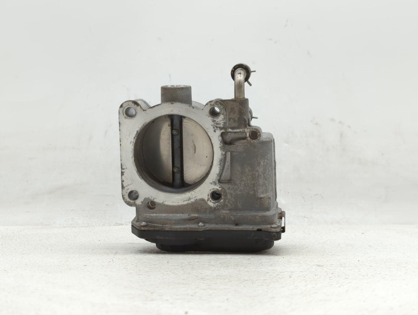 2013-2018 Nissan Altima Throttle Body P/N:3TA60-01 C 3TA60-01 B, 3TA60-01 A Fits Fits 2013 2014 2015 2016 2017 2018 2019 OEM