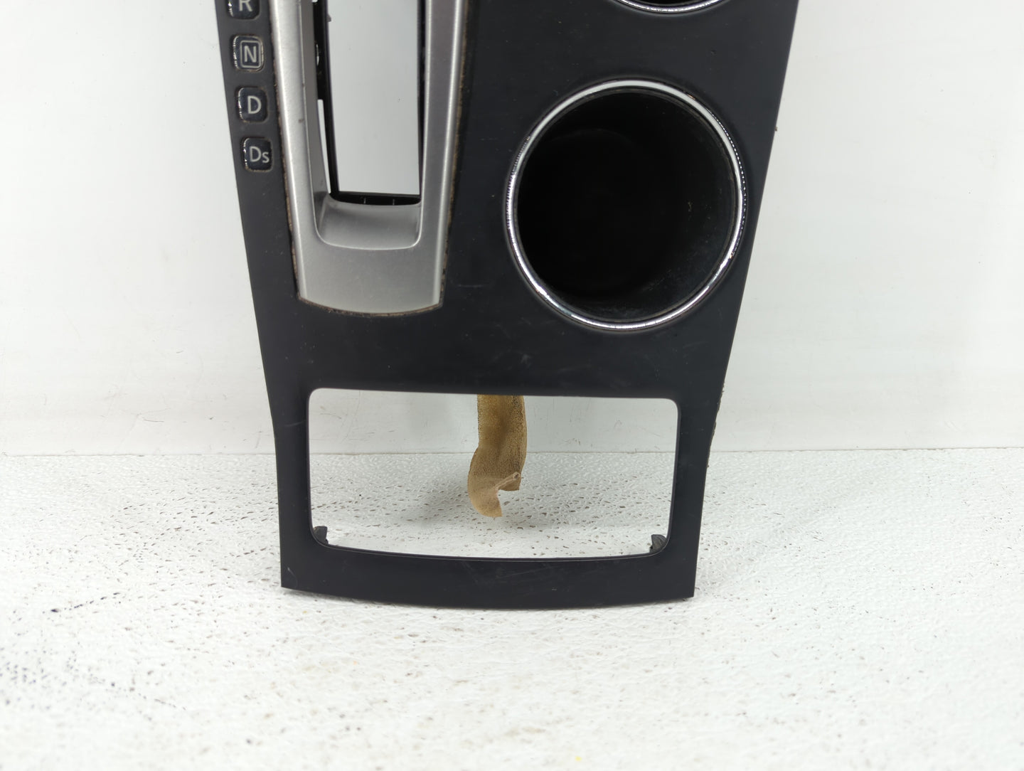 2015 Nissan Altima OEM Front Center Console Cup Holder - Oemusedautoparts1.com
