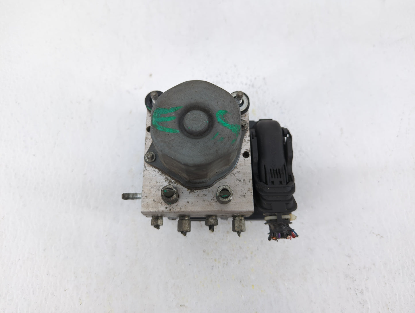 2015 Nissan Altima ABS Pump Control Module Replacement P/N:47660 9HM0A Fits OEM Used Auto Parts - Oemusedautoparts1.com