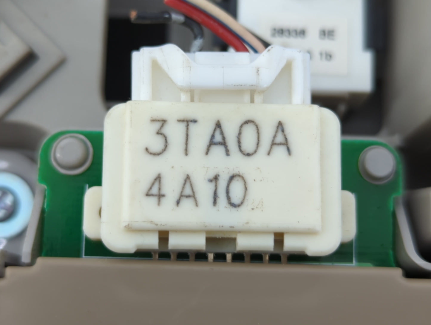 2015 Nissan Altima Overhead Roof Console - Oemusedautoparts1.com