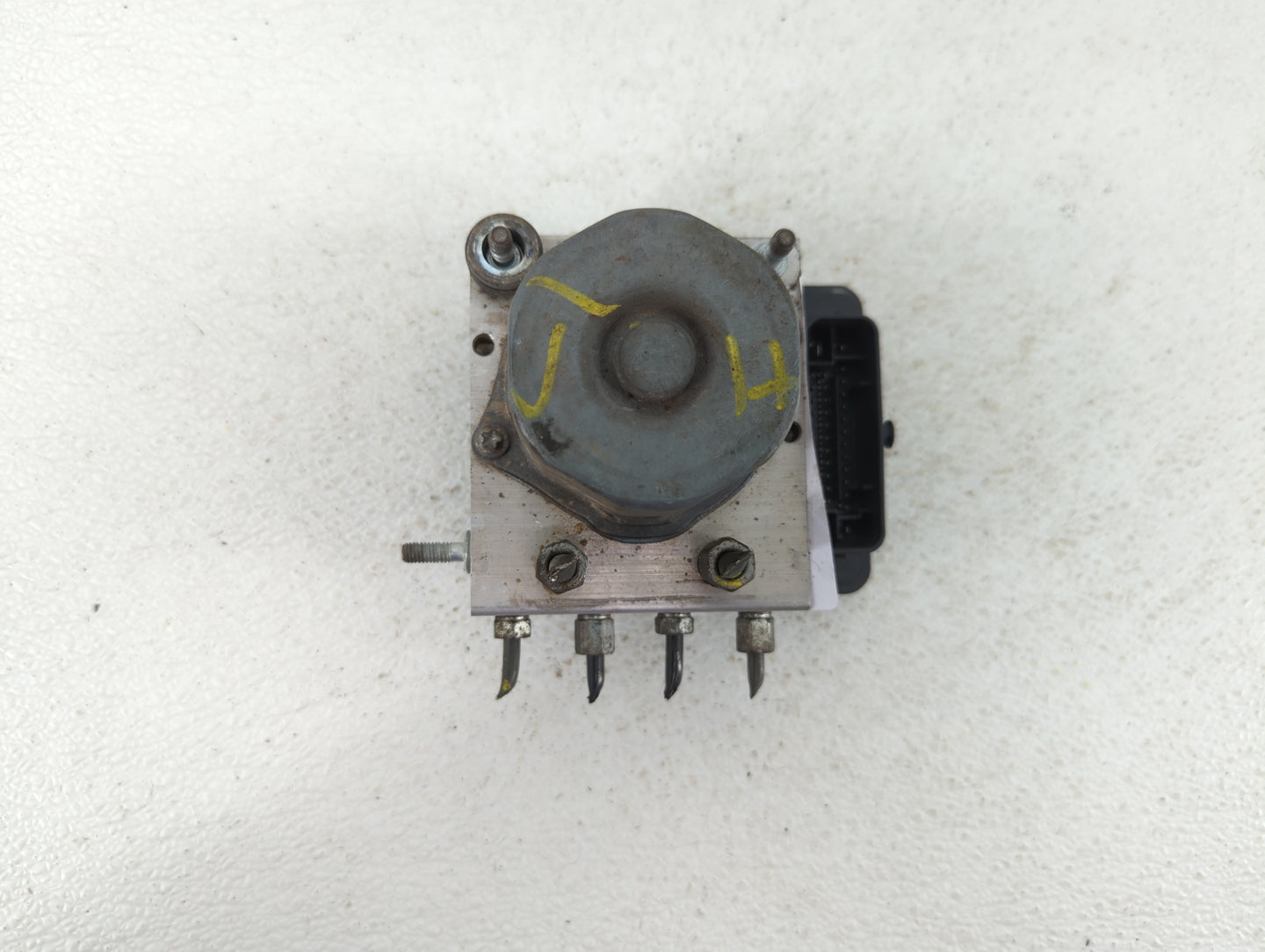 2015 Nissan Altima ABS Pump Control Module Replacement P/N:47660 9HM0A Fits OEM Used Auto Parts - Oemusedautoparts1.com