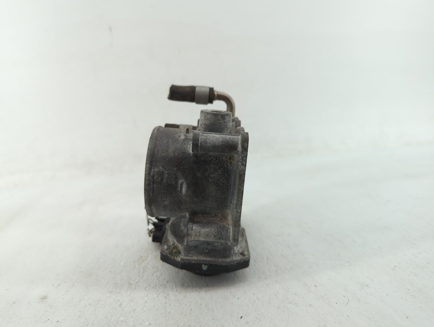 2013-2018 Nissan Altima Throttle Body P/N:3TA60-01 C 3TA60-01 B, 3TA60-01 A Fits Fits 2013 2014 2015 2016 2017 2018 2019 202