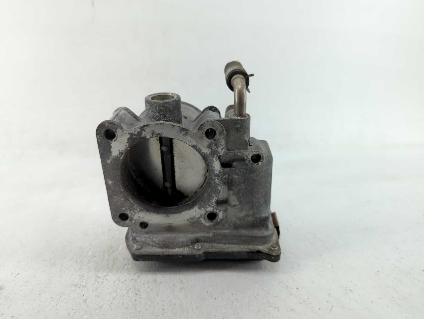 2013-2018 Nissan Altima Throttle Body P/N:3TA60-01 C 3TA60-01 B, 3TA60-01 A Fits Fits 2013 2014 2015 2016 2017 2018 2019 202