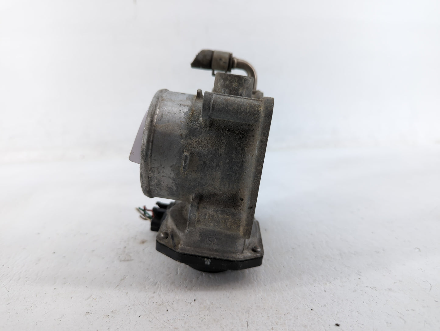 2013-2018 Nissan Altima Throttle Body P/N:3TA60-01 C 3TA60-01 B, 3TA60-01 A Fits Fits 2013 2014 2015 2016 2017 2018 2019 202