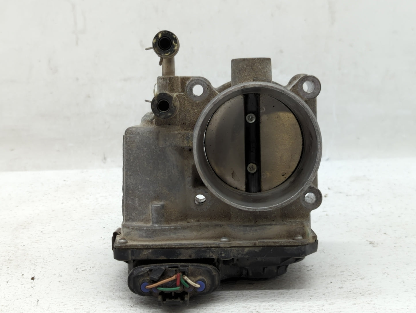 2013-2018 Nissan Altima Throttle Body P/N:3TA60-01 B 3TA60-01 C, 3TA60-01 A Fits Fits 2013 2014 2015 2016 2017 2018 2019 202