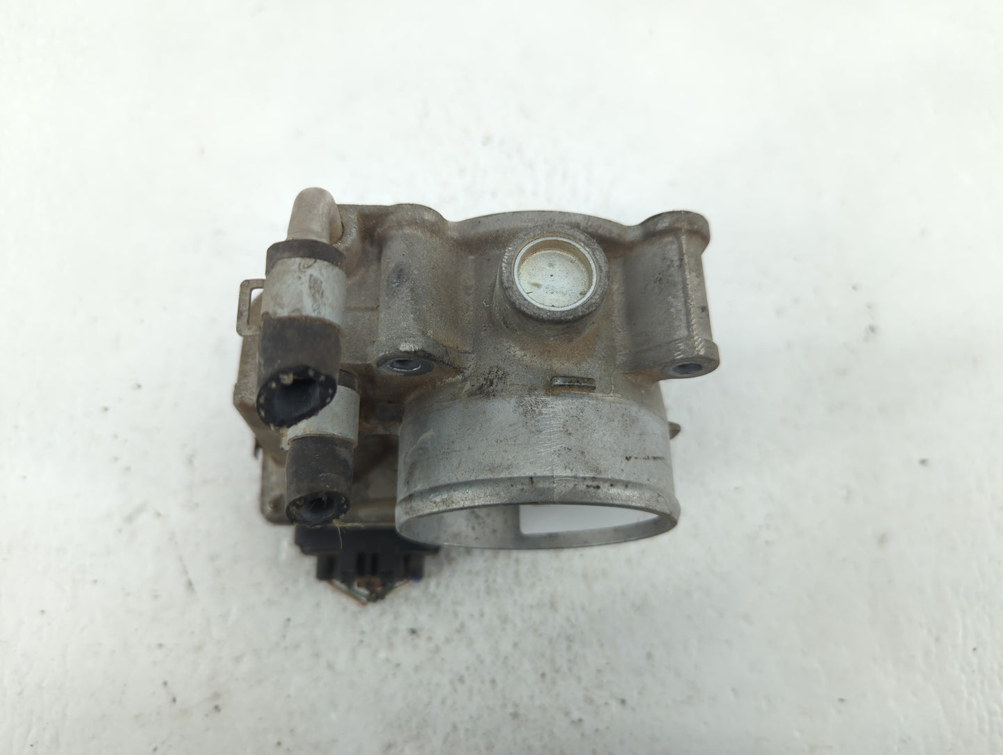 2013-2018 Nissan Altima Throttle Body P/N:3TA60-01 B 3TA60-01 C, 3TA60-01 A Fits Fits 2013 2014 2015 2016 2017 2018 2019 202