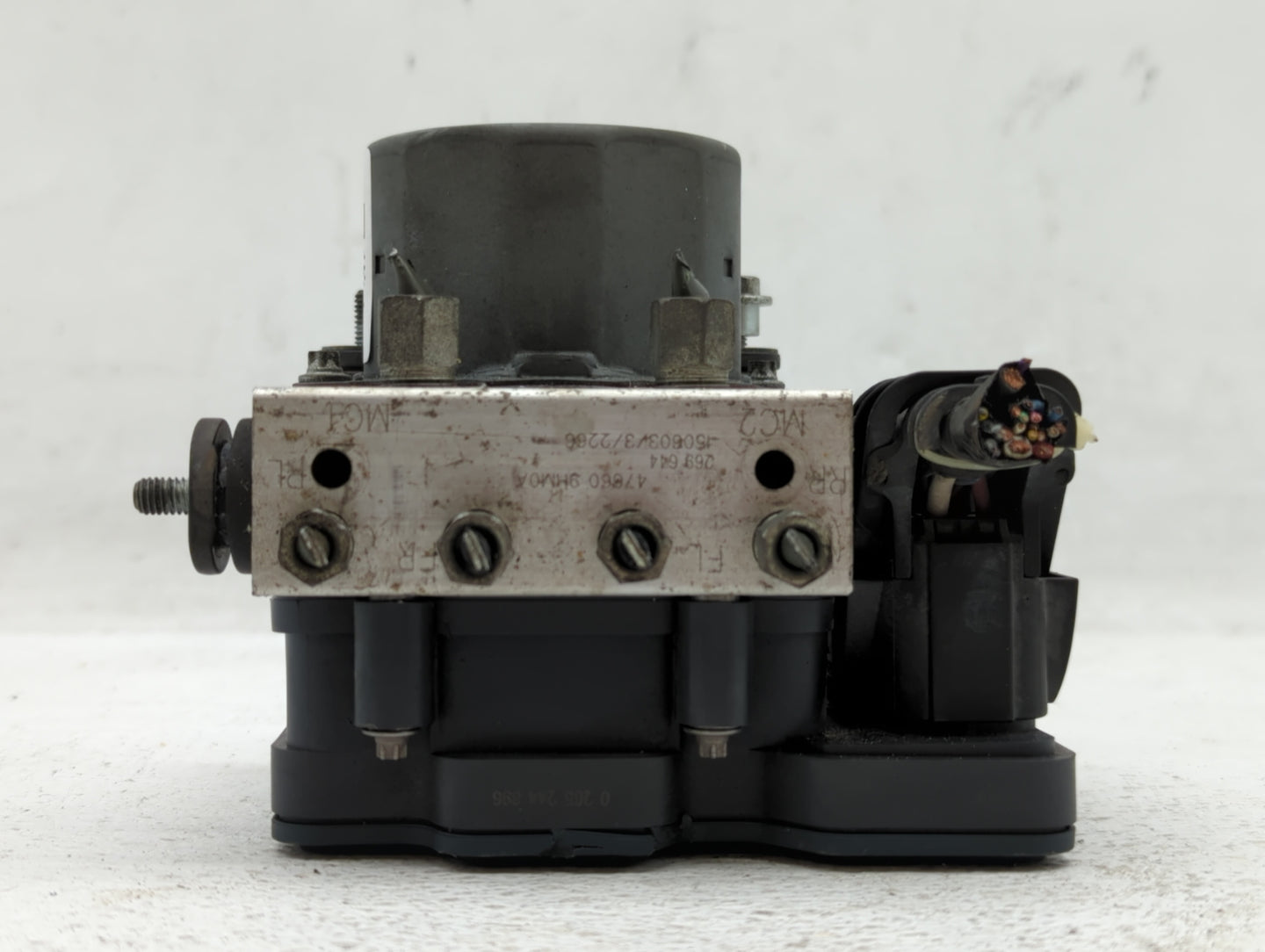 2015 Nissan Altima ABS Pump Control Module Replacement P/N:47660 9HM0A Fits OEM Used Auto Parts - Oemusedautoparts1.com